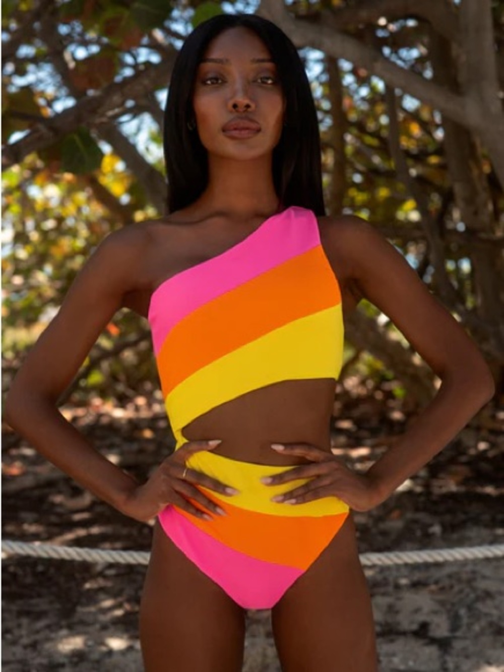 NWT Beach Riot Joyce One-Piece Cutout Swimsuit size medium in soleil - Picture 2 of 7